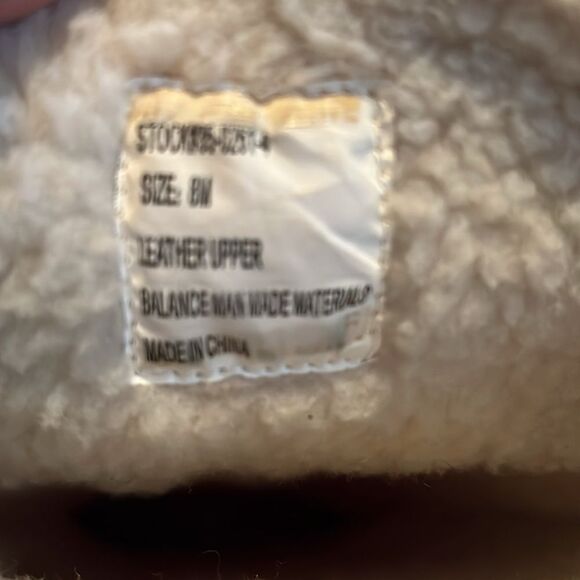 Real Comfort Vintage Red Puff and Suede Boots Size 8 M - Picture 7 of 7